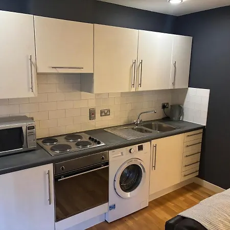 1 Bed Apartment- Centre